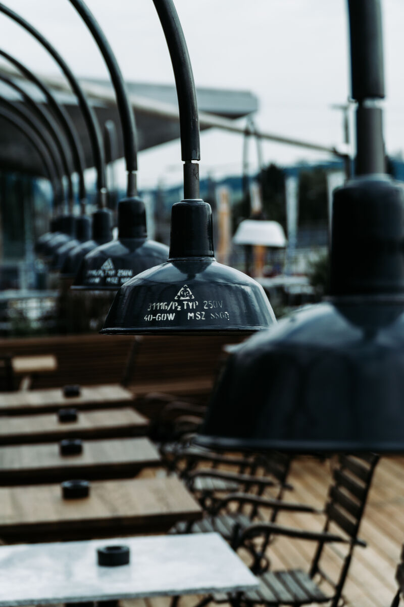 Glorious Bastards Europark Salzburg Bar Innenraumdesign